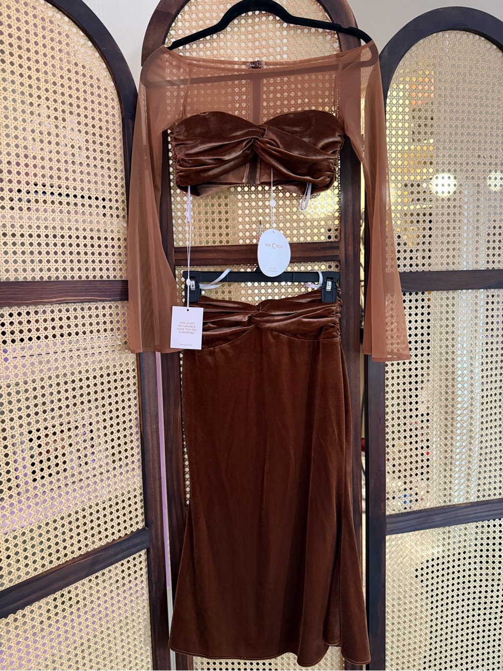Miss Circle Velvet Two-Piece Set Brown